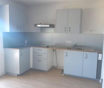 T3 AVEC BALCON ET PARKING - Photo 3