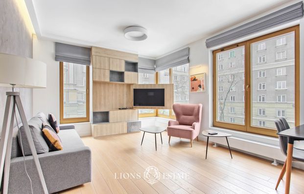 Warszawa, Śródmieście, Śródmieście Muranów, Wałowa - Zdjęcie 1