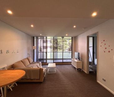 Fully Furnished & Available Now! Oversized 1 Bed + Study in Zetland - Photo 2