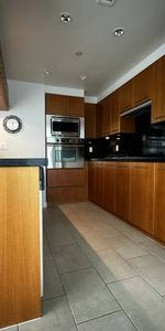 Stunning Waterfront 2 bedroom Apartment for rent - Photo 4