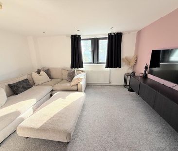 2 bedroom townhouse to rent - Photo 1