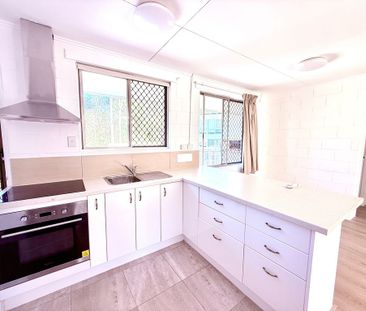 Air-conditioned 2 Beds Unit at Great Location! - Photo 4