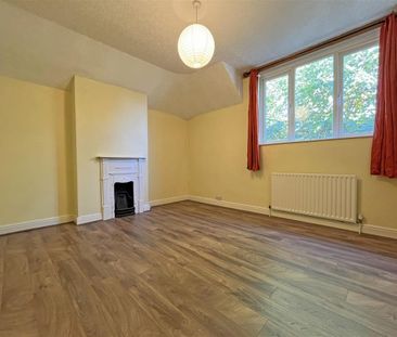 2 bedroom Semi-detached house to rent - Photo 6