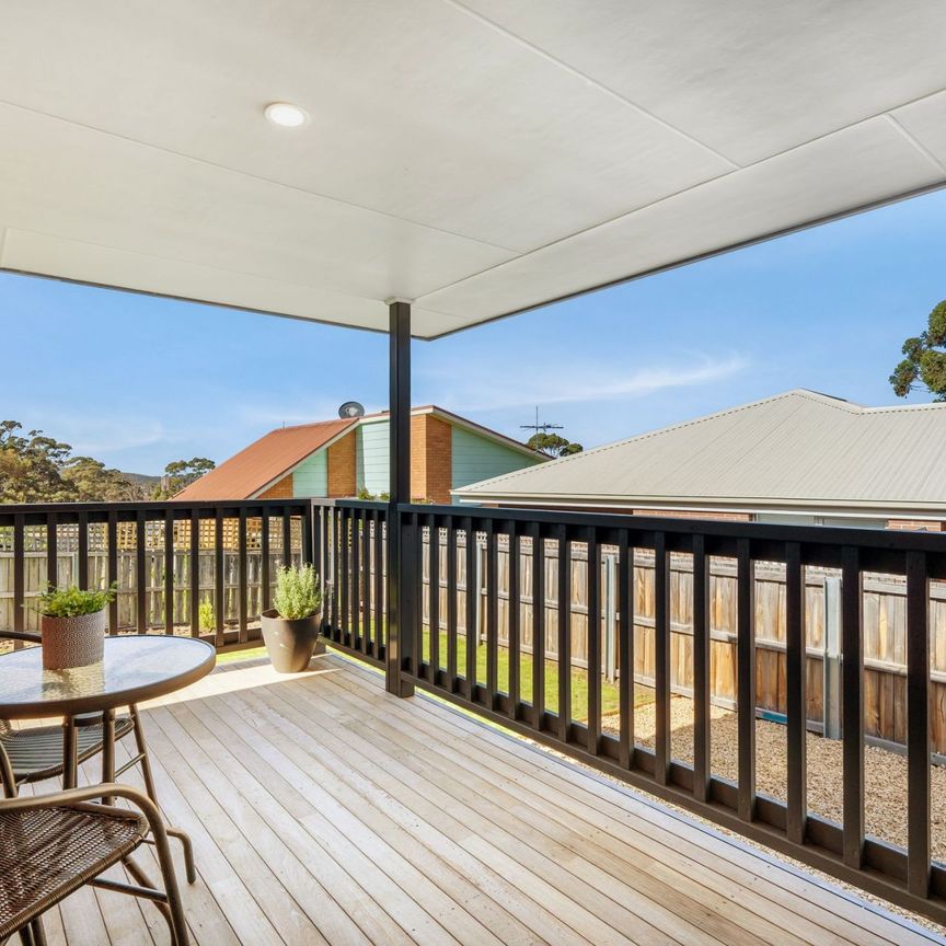 Modern Family Friendly Home - Photo 1