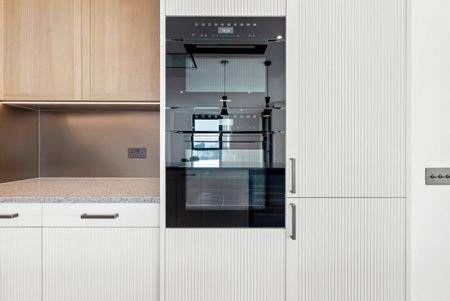 3 bedroom flat to rent - Photo 2