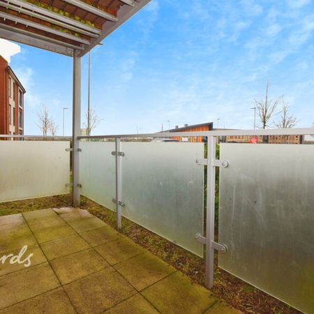 2 bedroom apartment to rent - Photo 4