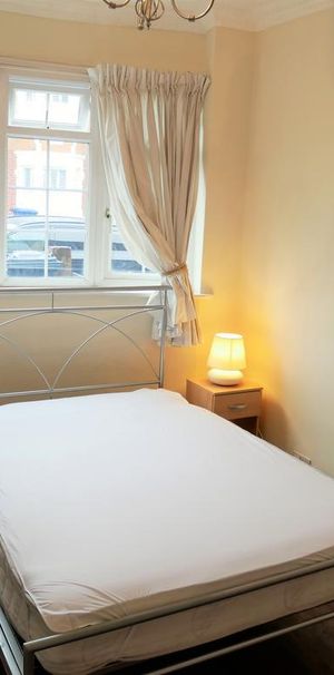 1 bedroom house of multiple occupation to rent - Photo 1