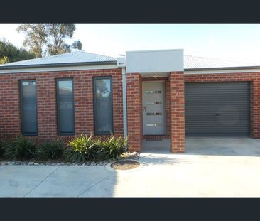 2/7 Yeats Street, Castlemaine, Vic 3450 - Photo 4