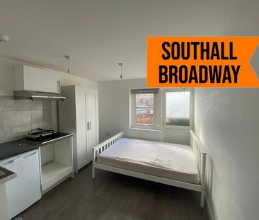 Studio to rent - Photo 1