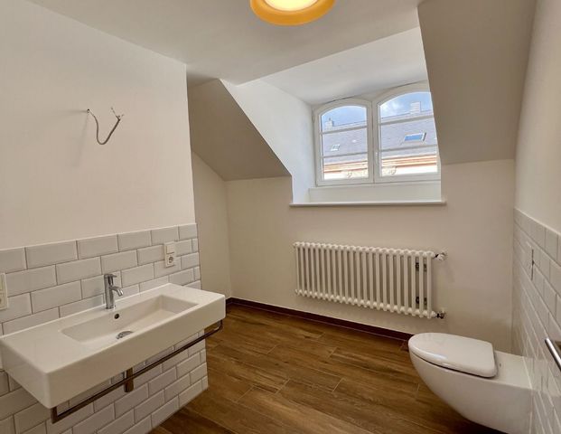 Elegante 2 Zimmer Wohnung in kernsaniertem Altbau - Photo 1