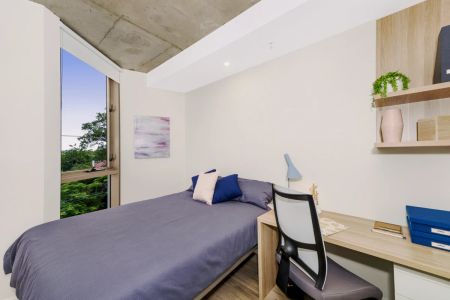 Signature Studio Apartment - Photo 3