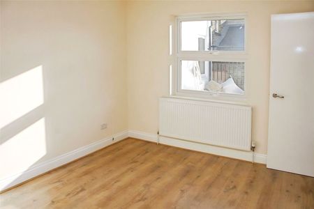 Rushey Green, London, SE6 4HQ - Photo 2