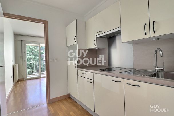 Appartement Saint Michel Sur Orge 1 pièce(s) 31 m2, balcon, cave et parking. - Photo 1