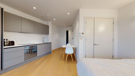 Studio to rent - Photo 2