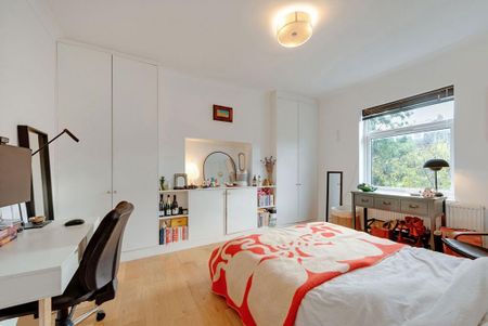 4 bedroom flat to rent - Photo 3