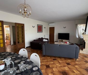 Location Maison 6 pièces 130m² PERIGNAT LES SARLIEVE 63170 - Photo 1