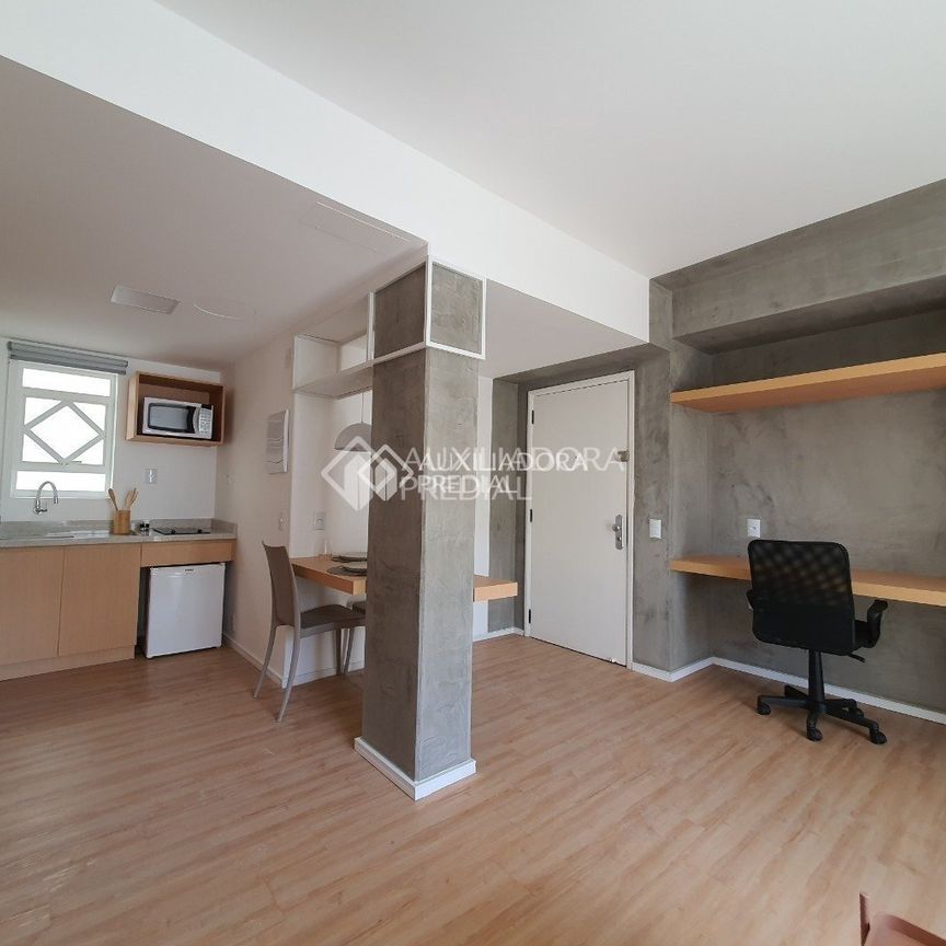 Apartamento com 1 quarto e 42m² para alugar em Centro Histórico, Porto Alegre. - Foto 1