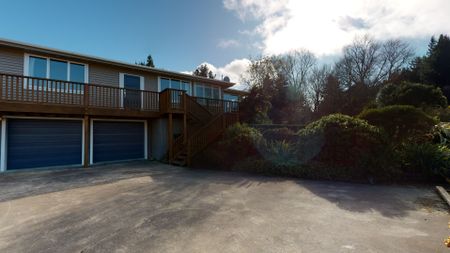 Hunterville - 3 Bedrooms. - Photo 2