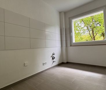 *** Attraktiver Lebensraum in ruhiger Wohnlage! Sanierte 2-Zi.-Whg.... - Photo 1