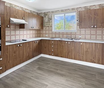 QUIET POSITION IN THE HEART OF BERKELEY VALE! - Photo 4