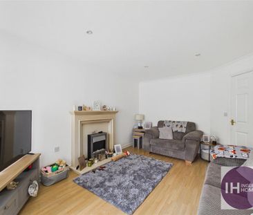 4 bedroom detached house to rent - Photo 1