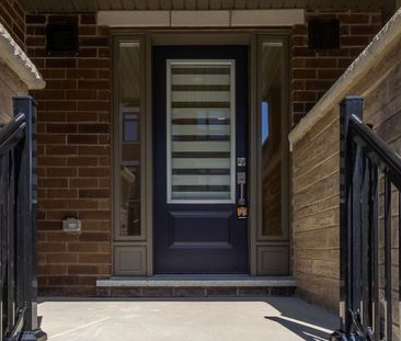 For Lease - 70 Riley Reed Lane, Richmond Hill, Ontario - Photo 4