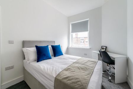 3 bedroom terraced house to rent - Photo 3