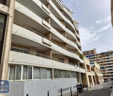 Location Appartement 4 pièces 85m² MARSEILLE 5ème - Photo 4