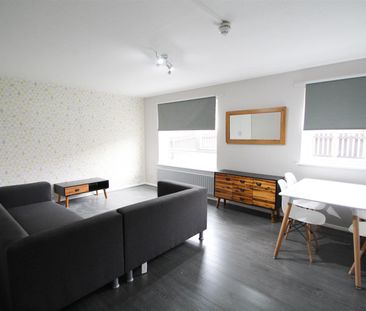 4 bedroom apartment to rent - Photo 1