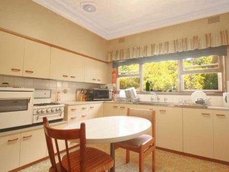 12 Georgina Avenue, Keiraville, NSW 2500 - Photo 4