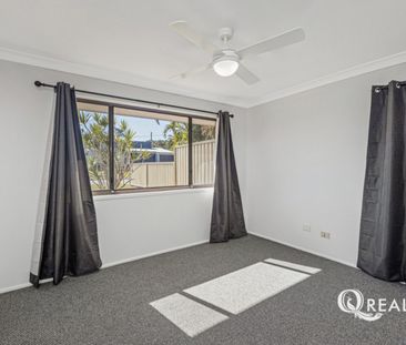 🏡Lovely Family Home In A Prime Location - Photo 2