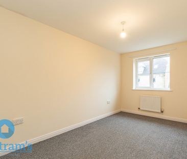 References Pending - 3 bed Mid Terraced House - Photo 4