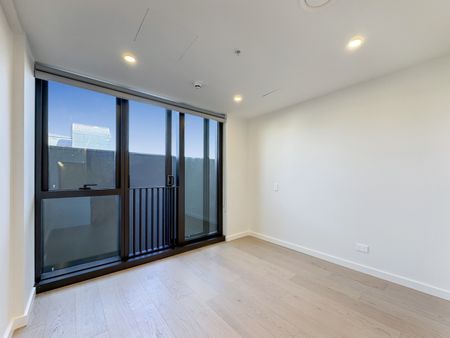 Welcome to apartment 412 in Hyde Lane. - Photo 4