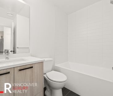 Condo in Port Moody, British Columbia - Photo 1