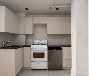 160 Huron Street - Photo 1