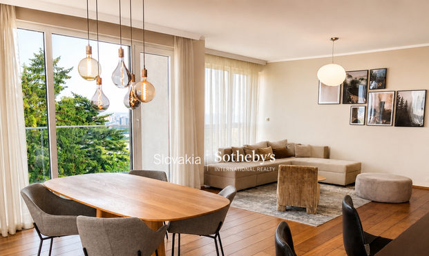 2 IZB. BYT S VÝHĽADOM NA HRAD, BRATISLAVA I - STARÉ MESTO, ID: 0212 - Fotografia 1