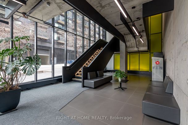 River City I Lofts 47 , #430 - Photo 1