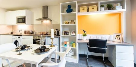 1 bedroom in a flat share to rent - Photo 4