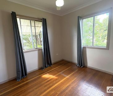 Spacious Family Home in Westlawn - Photo 5