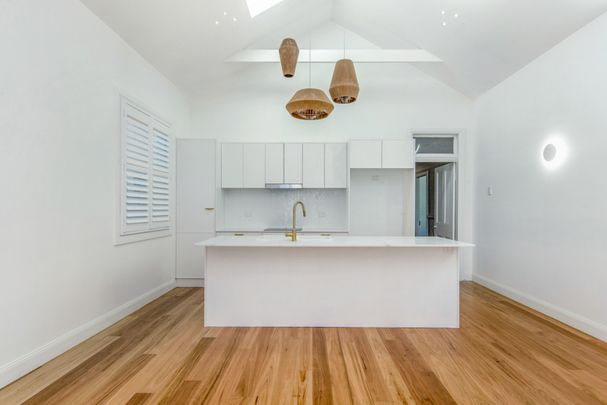 ARCHITECTURALLY DESIGNED HOME - Photo 1