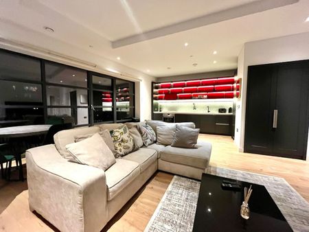 2 Bed Flat, Amelia House, E14 - Photo 3