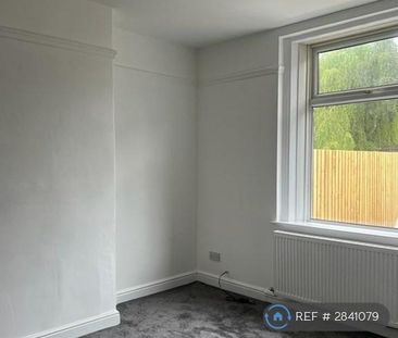 2 bedroom end of terrace house to rent - Photo 5