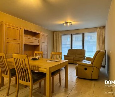 Ruim gemeubeld 2-slaapkamer appartement met terras op benedenverdie... - Photo 1