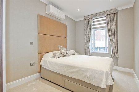 Connaught Court, W2, London - Photo 3