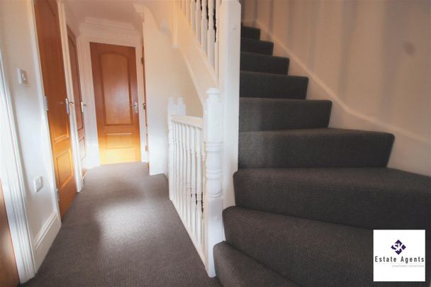 4 Bedroom House - Townhouse To Let - Photo 1