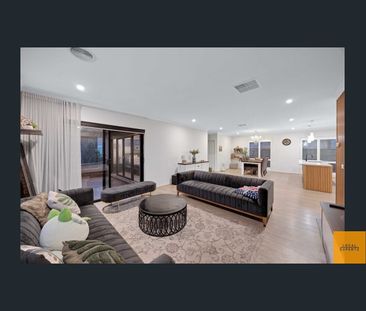Spacious Family Home with Exceptional Outdoor Living - Photo 4
