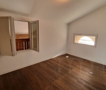 Location Appartement 3 pièces 52m² GALLARGUES LE MONTUEUX 30660 - Photo 3