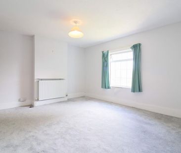 3 bedroom property to rent - Photo 3