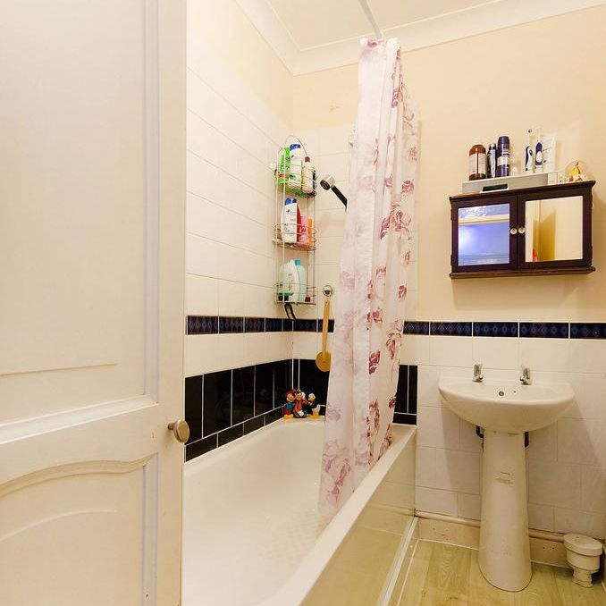 2 bedroom maisonette to rent - Photo 1