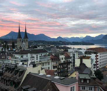 APPARTEMENT 4 PIÈCES À LUCERNE, MEUBLÉ, TEMPORAIRE - Photo 2